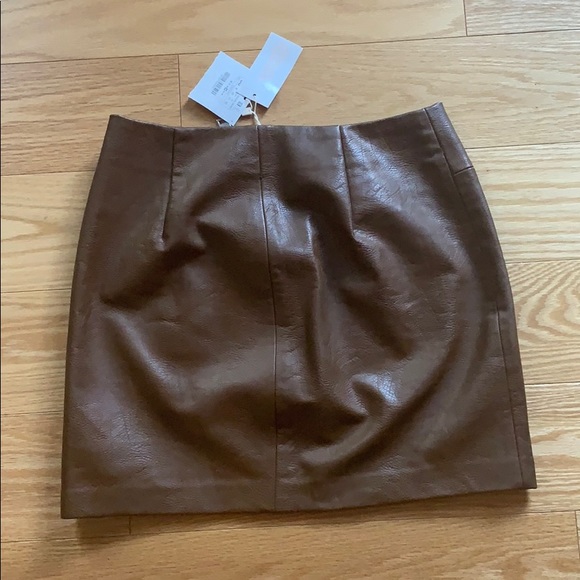 Leather like skirt size 6 new - Picture 4 of 6